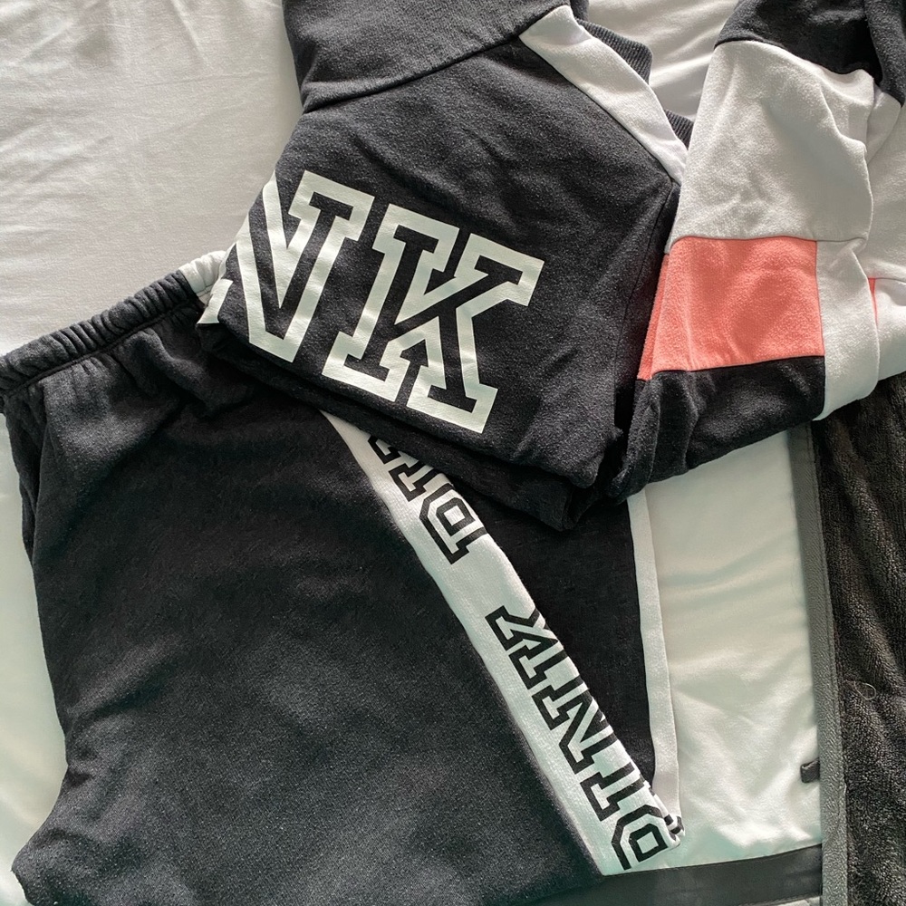 PINK Victoria’s Secret Sweatsuit